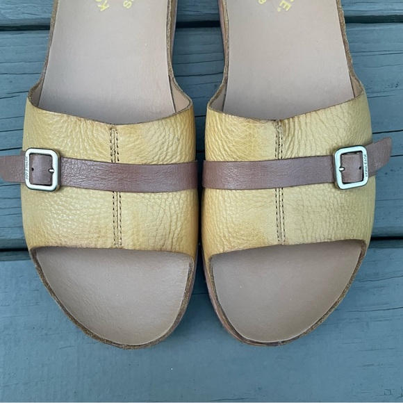 Kork Ease Downey Yellow Mexico leather buckle slide sandals 9 M - Picture 6 of 16